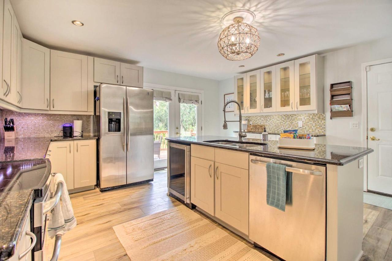 Family With Private Pool And Yard! * Savannah
